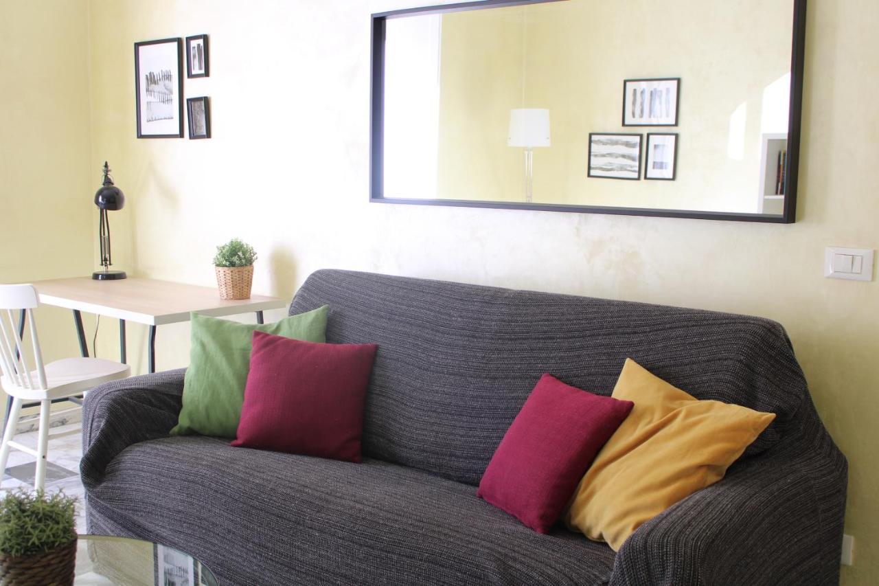 Appartamento Re Di Roma/Cozy Flat For Six Persons Екстер'єр фото